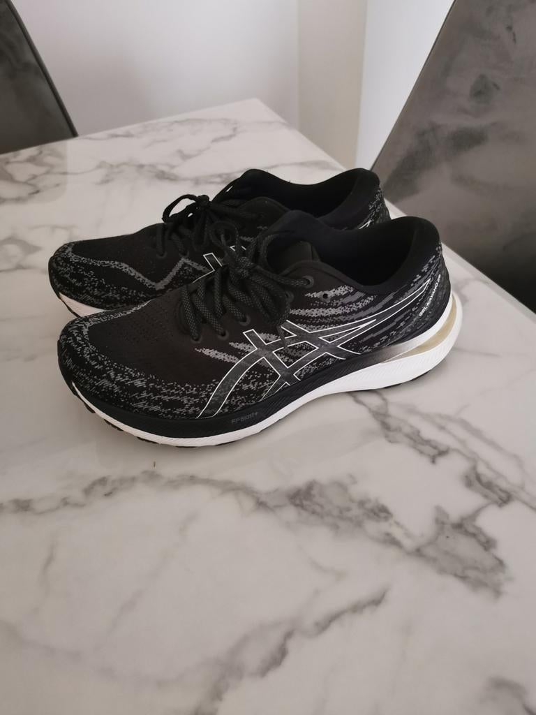 Asics Kayano 29 maat 44, Ophalen of Verzenden, Zo goed als nieuw, Adidas