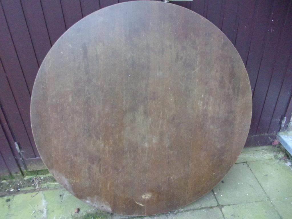 ancienne table ronde URGENT  URGENT, Antiquités & Art, Antiquités | Meubles | Tables, Enlèvement