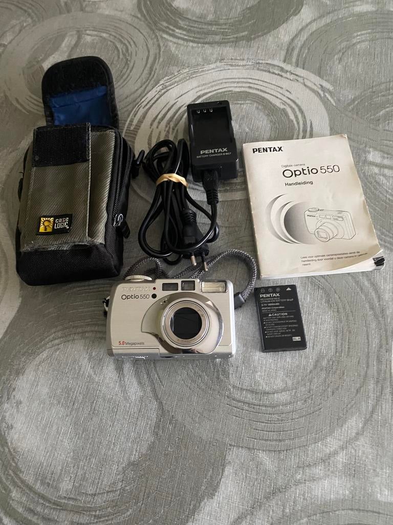 Fototoestel optio 550, Ophalen of Verzenden, Zo goed als nieuw