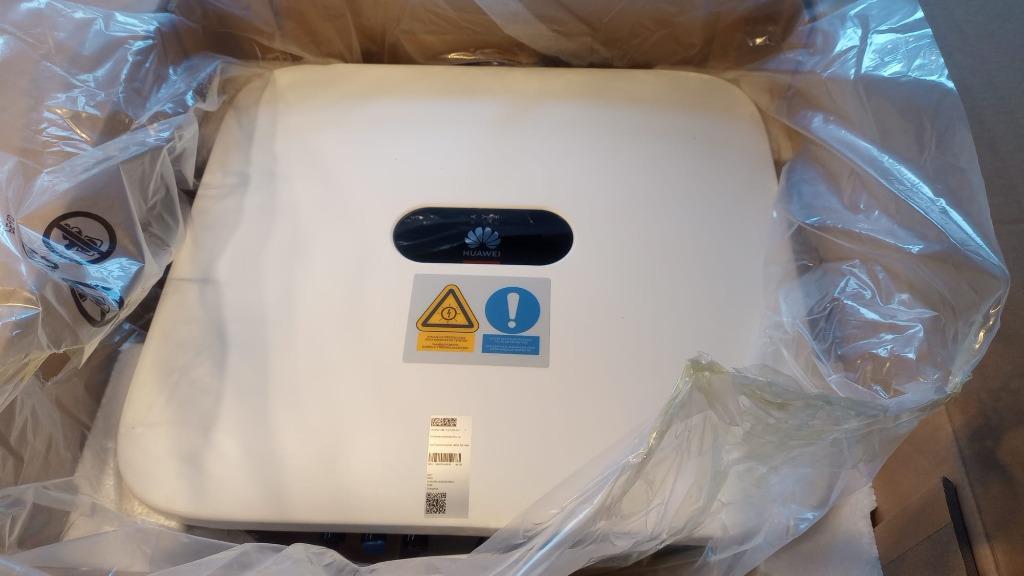 Huawei SUN2000 3KTL M1-omvormer, Doe-het-zelf en Bouw, Ophalen, Zo goed als nieuw