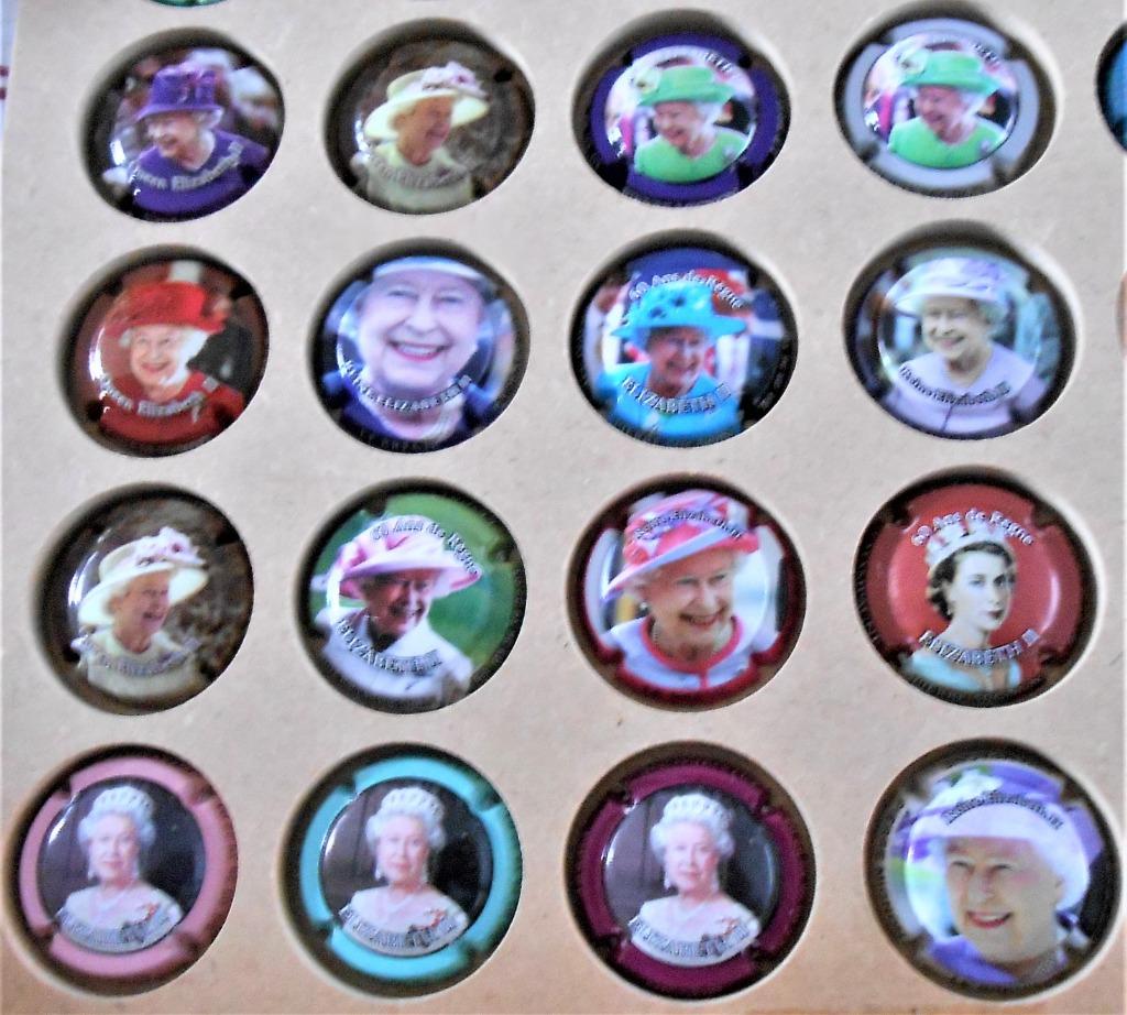 16 champagne capsules - Pierre Mignon - Elizabeth II, Ophalen of Verzenden