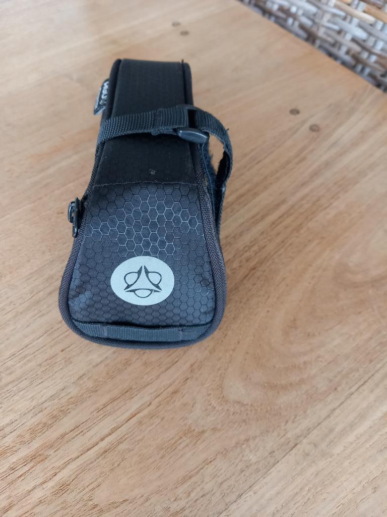 zadeltasjes -  AGU + PRO, Verzenden, Gebruikt, Agu