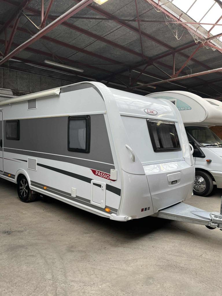 caravan, Caravanes & Camping, Caravanes, Particulier, Plus de 6, Siège de train, LMC et Münsterland, Coin salon convertible, Lits superposés
