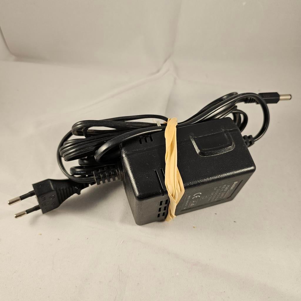Boston acoustics DK1201A5-2AN 12V 1500mA, Audio, Tv en Foto, Ophalen of Verzenden, Zo goed als nieuw