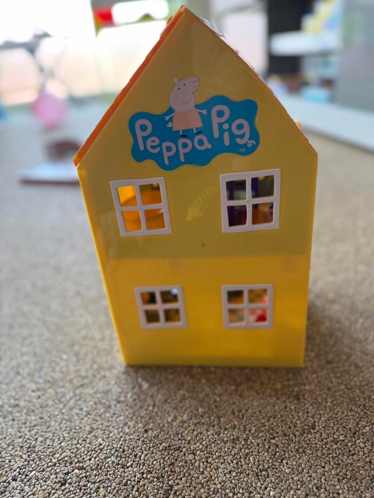 Peppa pig speelgoedhuis, Kinderen en Baby's, Speelgoed | Poppenhuizen, Ophalen, Gebruikt, Poppenhuis
