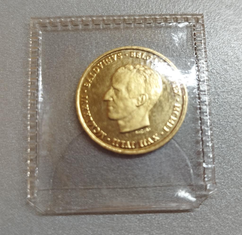 Gouden herdenkingspenning-25 Jaar Koning Boudewijn + extra, Verzenden, Goud