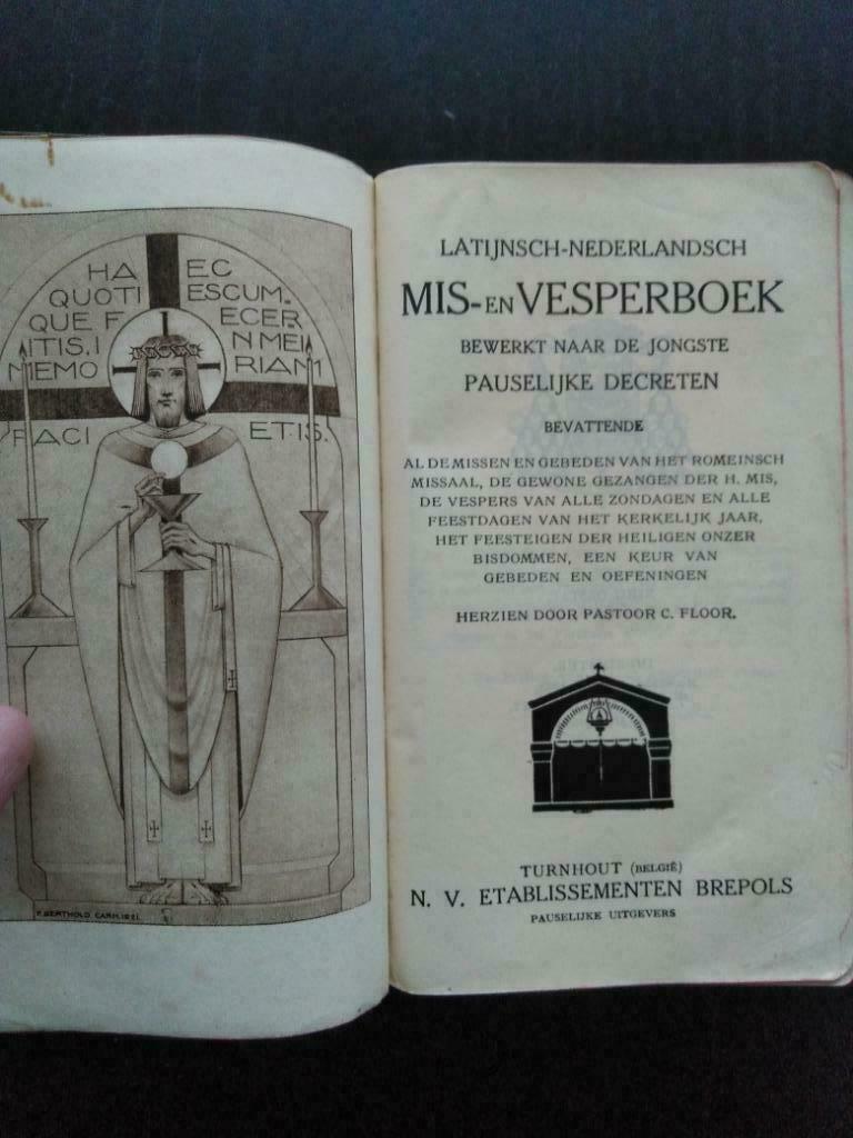 Latijnsch-Nederlandsch Mis- en vesperboek, Antiek en Kunst, Ophalen of Verzenden