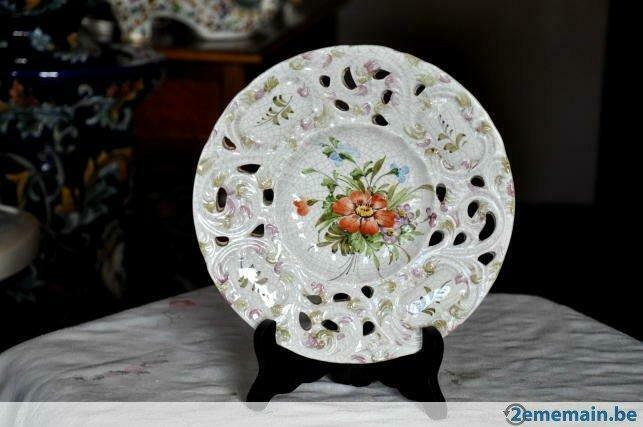 assiette ajouré decor fleur B & F, Antiquités & Art, Enlèvement ou Envoi
