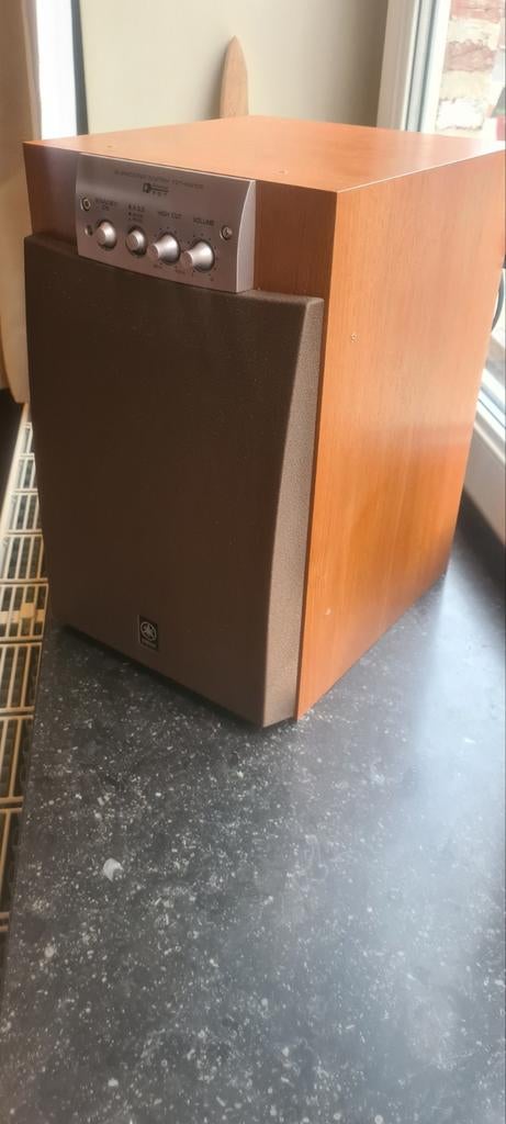 Subwoofer Yamaha YST-SW105 ZG état 106€, TV, Hi-fi & Vidéo, Enceintes, Reconditionné, Subwoofer, Autres marques, Enlèvement ou Envoi