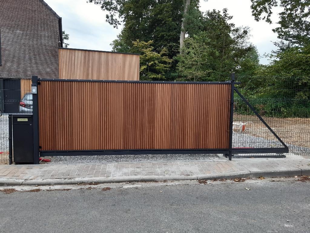 Portail en métal, aluminium avec finition en bois, Jardin & Terrasse, Jardin & Terrasse Autre, Neuf, Enlèvement ou Envoi