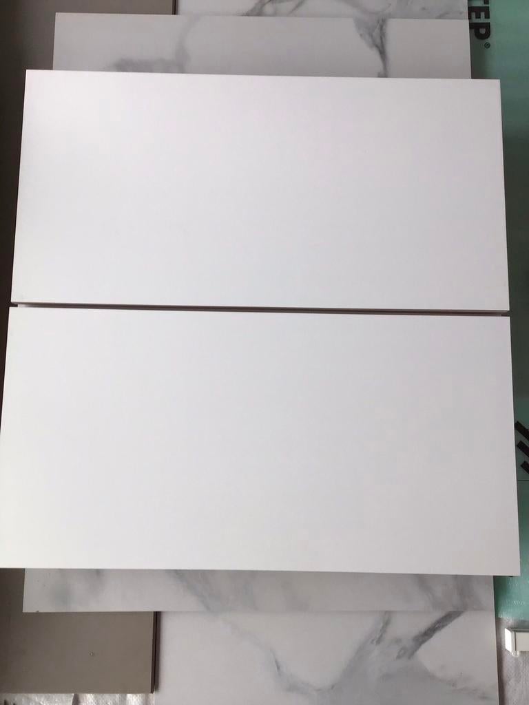 18 Carrelages blancs muraux 30x60cm, Nieuw, 40 tot 60 cm, 20 tot 40 cm, Wandtegels