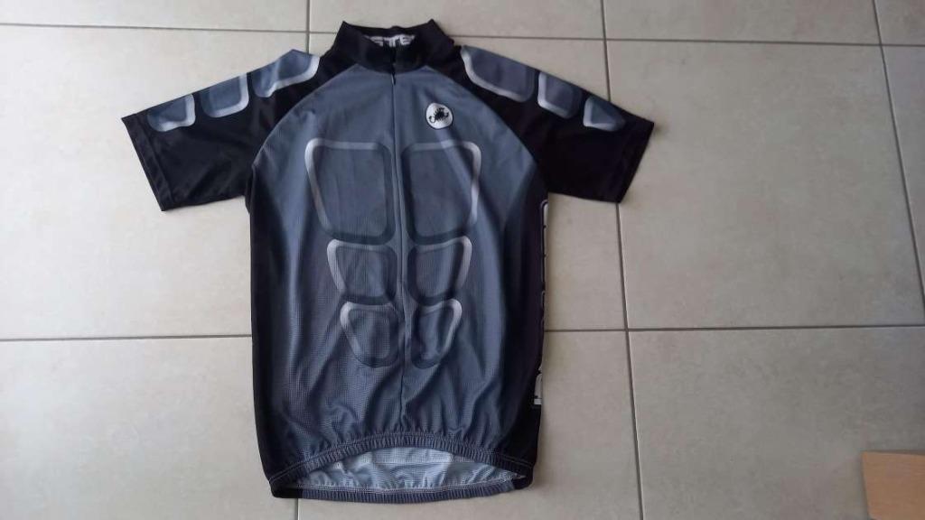 Fietstrui Castelli medium, Enlèvement ou Envoi, Utilisé, M