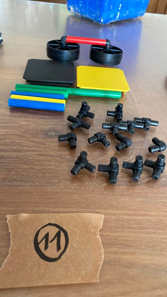 Mini quadro. Model bouwen in het klein op schaal van grote, Ophalen, Gebruikt, Bouwen