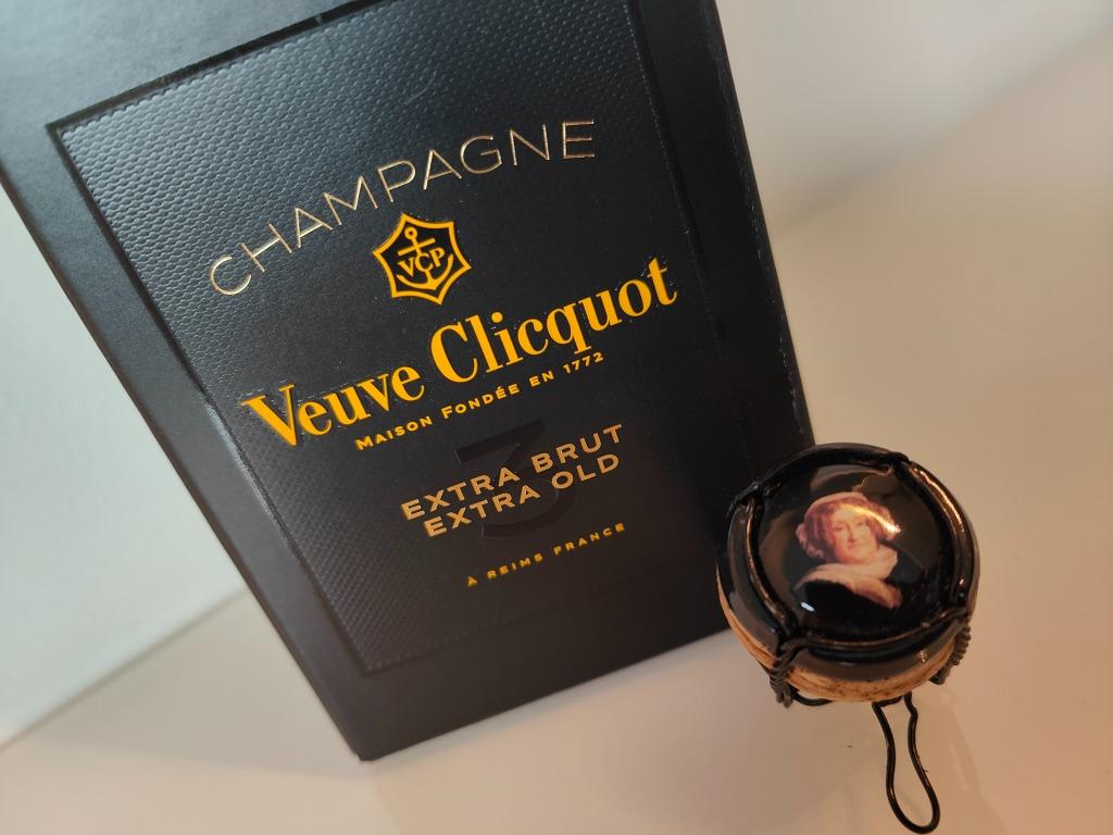 Veuve Clicquot Brut Extra Brut, Extra Old , Geschenkverpakki, Ophalen of Verzenden, Gebruikt, Verpakking