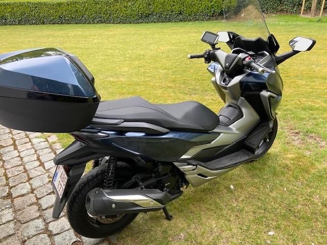 HONDA FORZA 300NSSA - NIEUWSTAAT!, Motoren