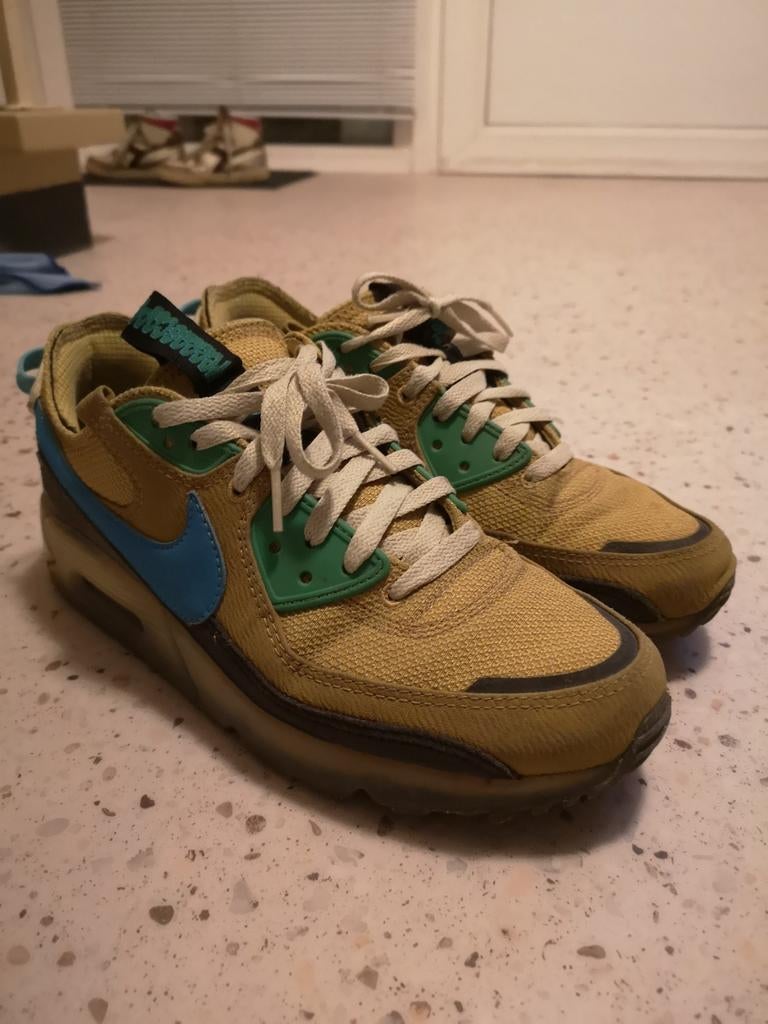 Nike air max 90 terrascape maat 42,5, Kleding | Heren, Ophalen of Verzenden