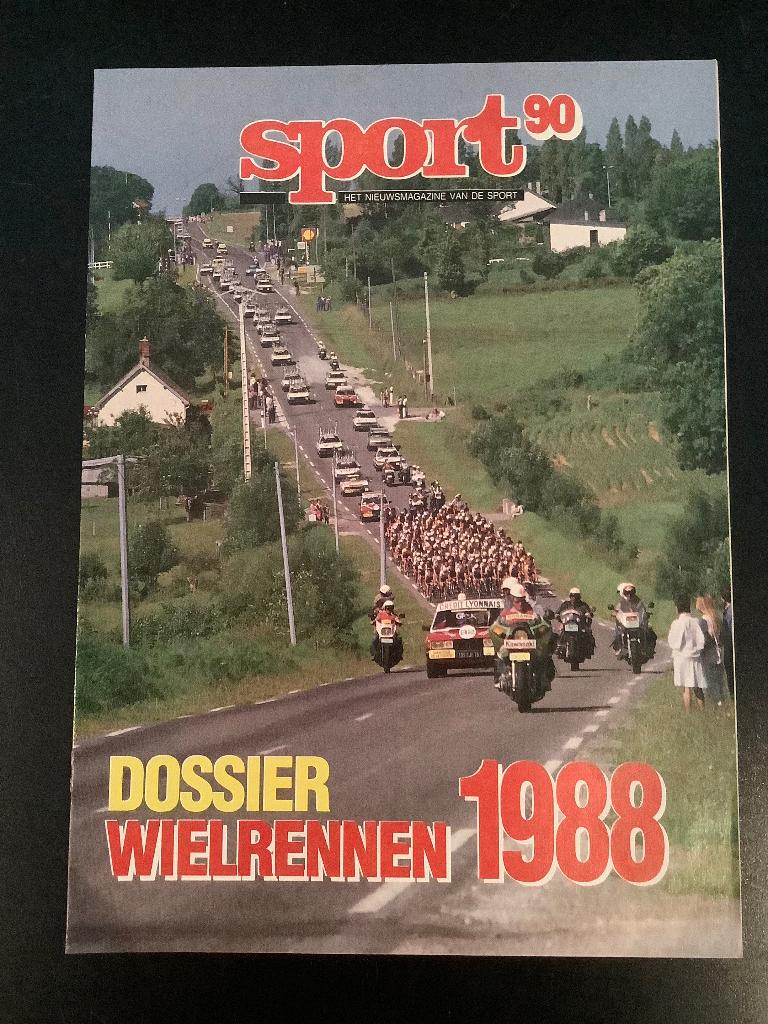 Dossier Wielrennen 1988 van Magazine Sport 90, Enlèvement ou Envoi, Comme neuf, Livre ou Revue