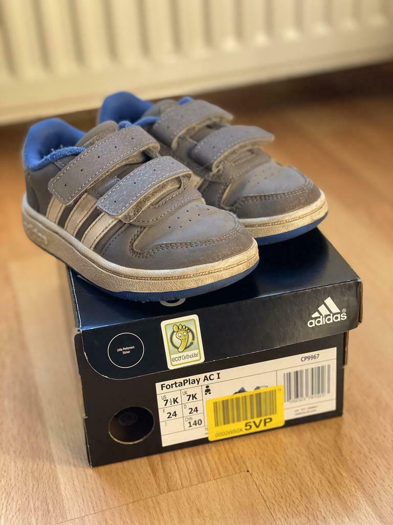Adidas maat 24 velcro, Ophalen of Verzenden
