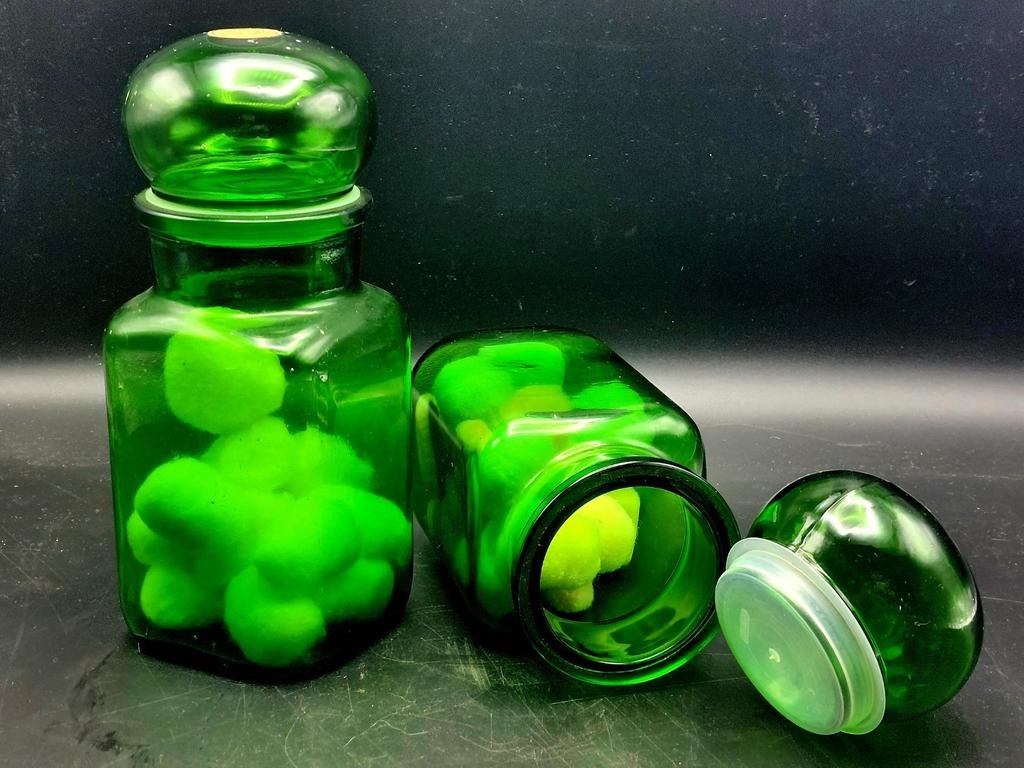 2 vintage bokalen in groen glas, Ophalen