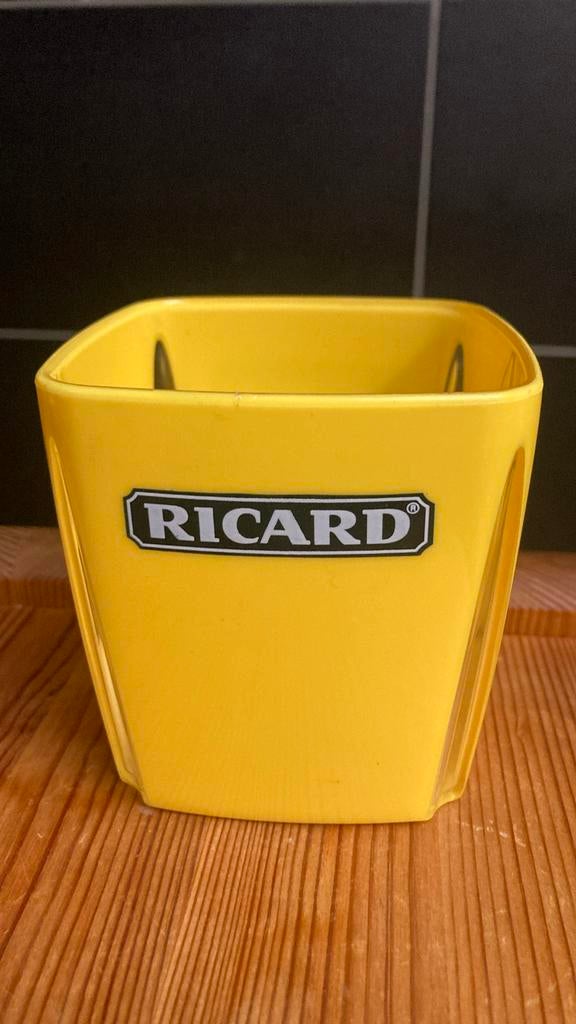 Plastiek potje Ricard, Verzamelen, Ophalen, Gebruikt