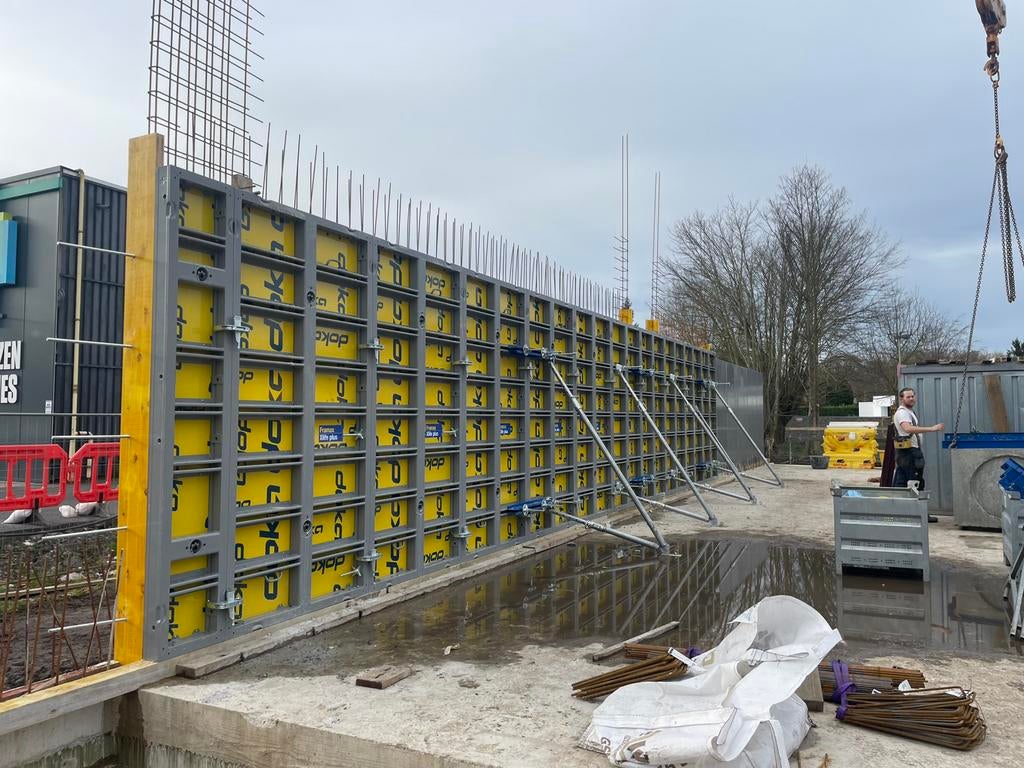 Bekistingspanelen Doka X-life Plus, Doe-het-zelf en Bouw, Ophalen, Zo goed als nieuw