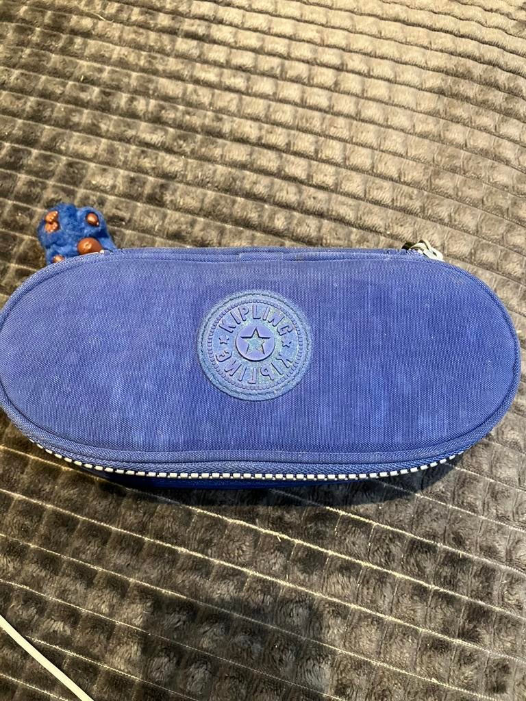 Plumier  Kipling avec singe Anne-Grethe 21 x 10 x 7,5 cm, Enlèvement ou Envoi, Utilisé