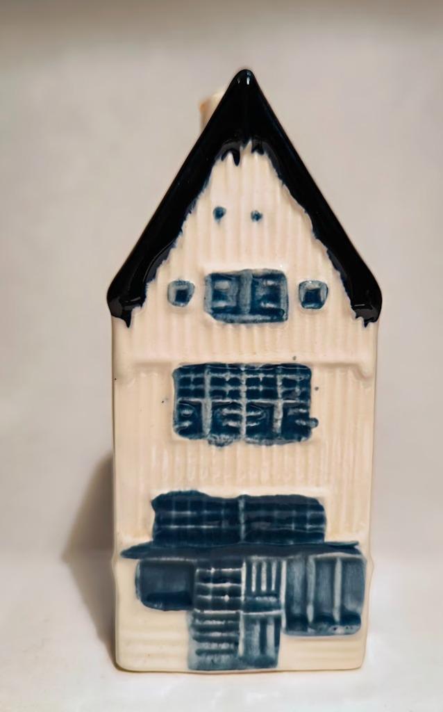 KLM huisje nr 6,  Houten HUYS (1955), Ophalen