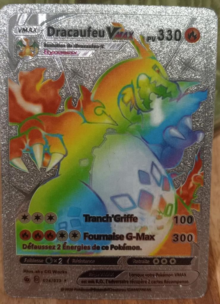 Carte Pokémon Dracaufeu VMAX 330 PV – Full Art Métal / Effet, Enlèvement ou Envoi