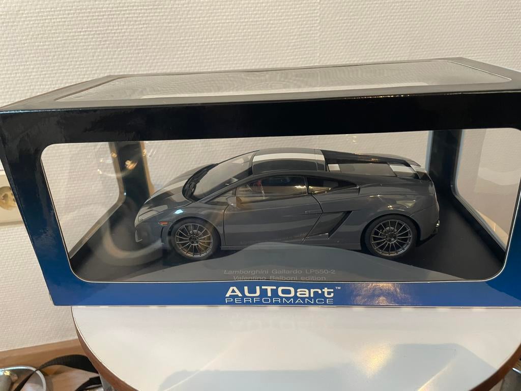 Autoart Lamborghini, Hobby & Loisirs créatifs, Enlèvement ou Envoi, Neuf, Voiture, Autoart