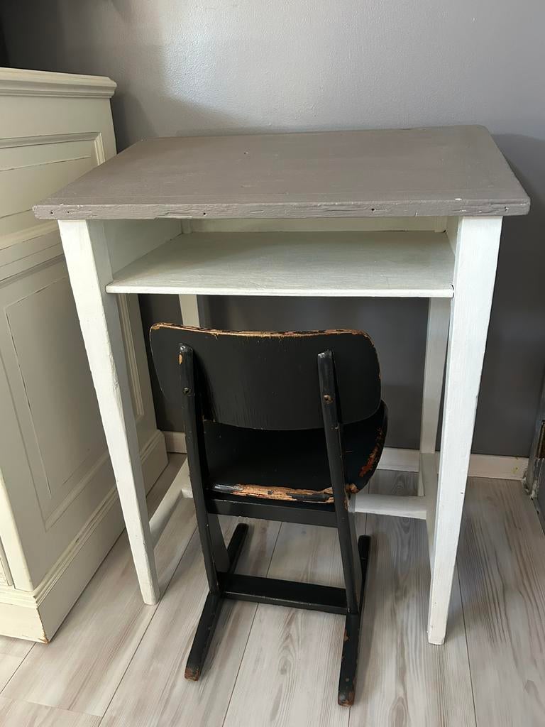 Bureau kind en kinderstoel, Ophalen, Gebruikt