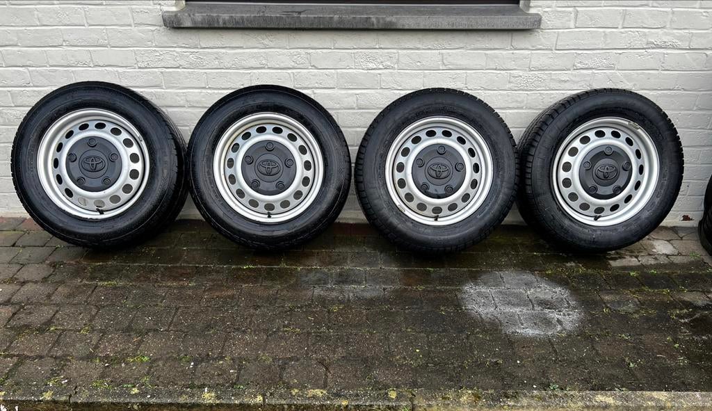 Toyota Proace 5x108 215/65R16 ContinentalÉté, Auto-onderdelen, Banden en Velgen, Ophalen, Band(en)