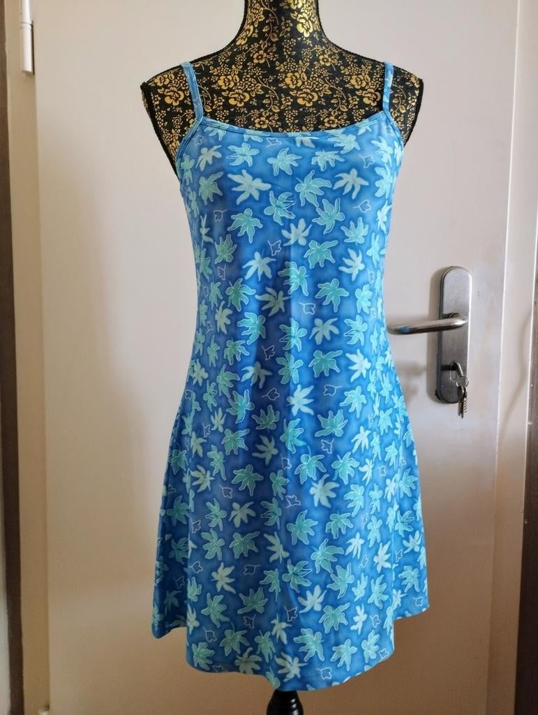 Robe CLUB MED en bleu taille 40, Enlèvement, Comme neuf, Bleu