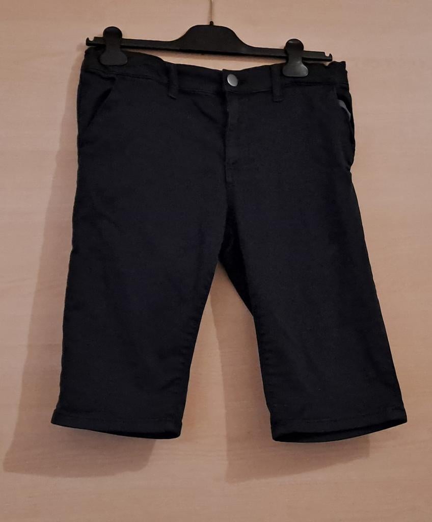 ◇ short ( Maat 170), Kinderen en Baby's, Kinderkleding | Maat 170, Broek, WE, Ophalen of Verzenden, Zo goed als nieuw