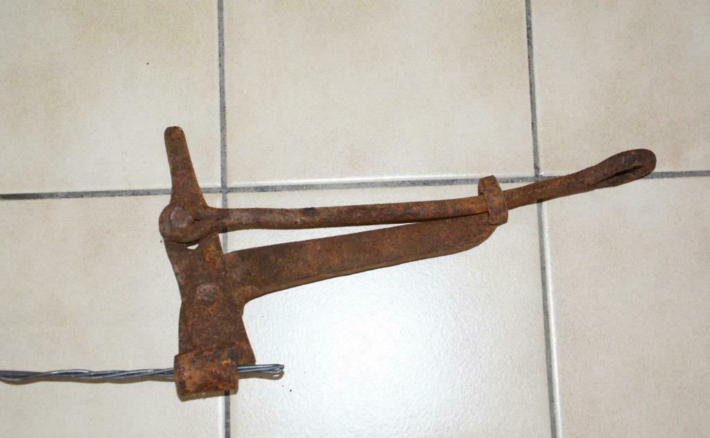 Nouveau Prix : Tendeur de fils barbelés - pièce rare, Enlèvement ou Envoi