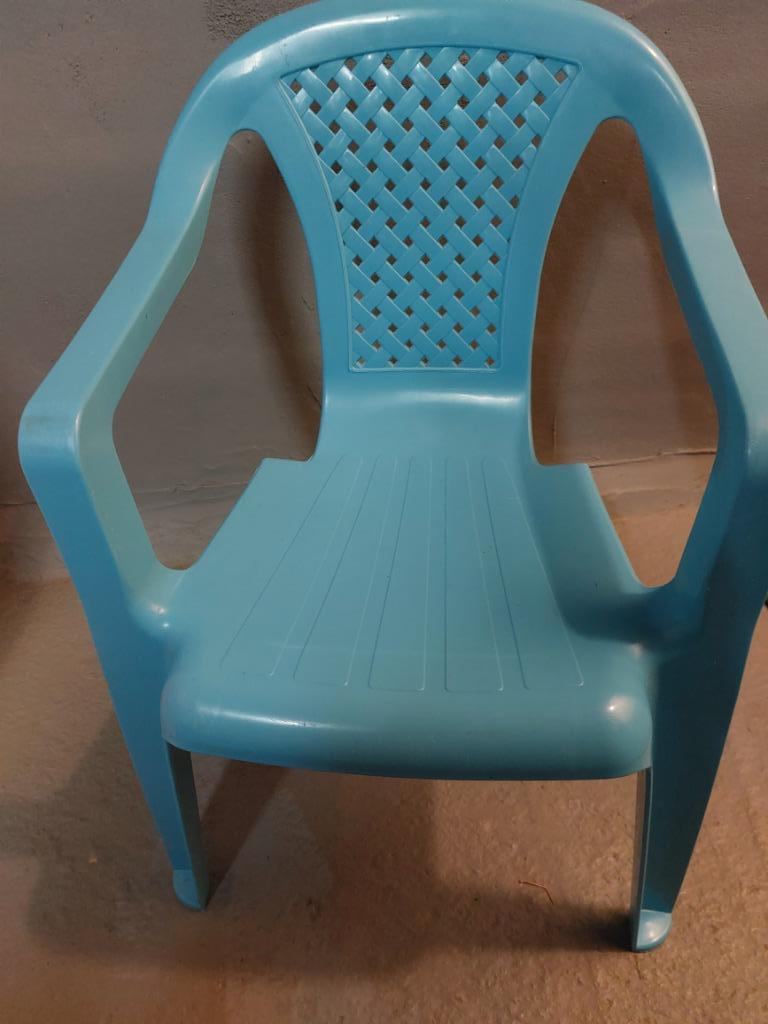 2 kinderstoeltjes pvc, Ophalen, Zo goed als nieuw, Stoel(en)
