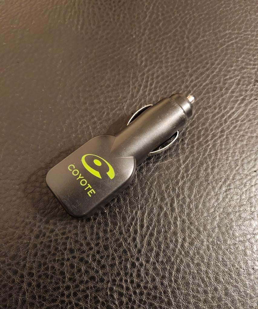 Allume-cigare Chargeur Coyote USB TC-07-520500, Télécoms, Chargeurs de voiture, Enlèvement ou Envoi, Comme neuf