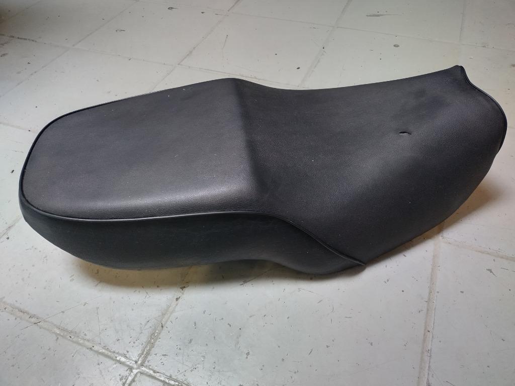 kawasaki e r5 model '97-'00 zadel met scheurtje, Motoren, Ophalen of Verzenden, Gebruikt