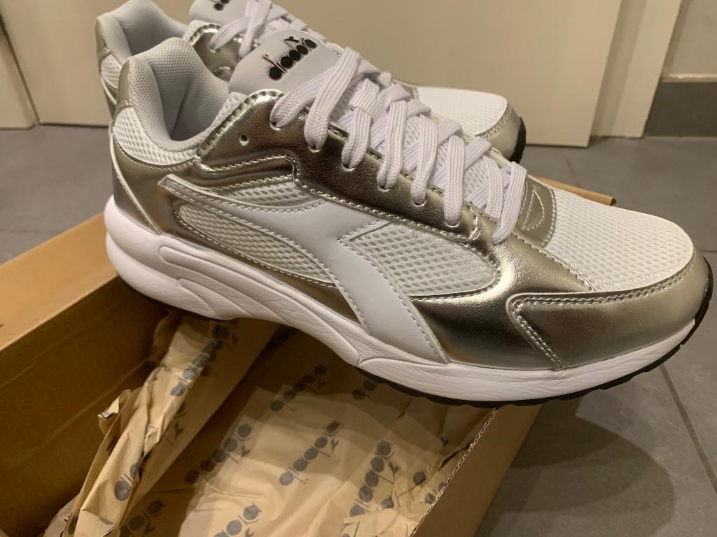 Diadora, Sneakers et Baskets, Enlèvement, Blanc, Neuf