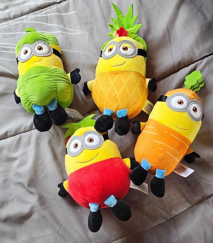 Pluche 4 minions ulumination studio 100 disney, Kinderen en Baby's, Speelgoed | Knuffels en Pluche, Ophalen of Verzenden, Nieuw