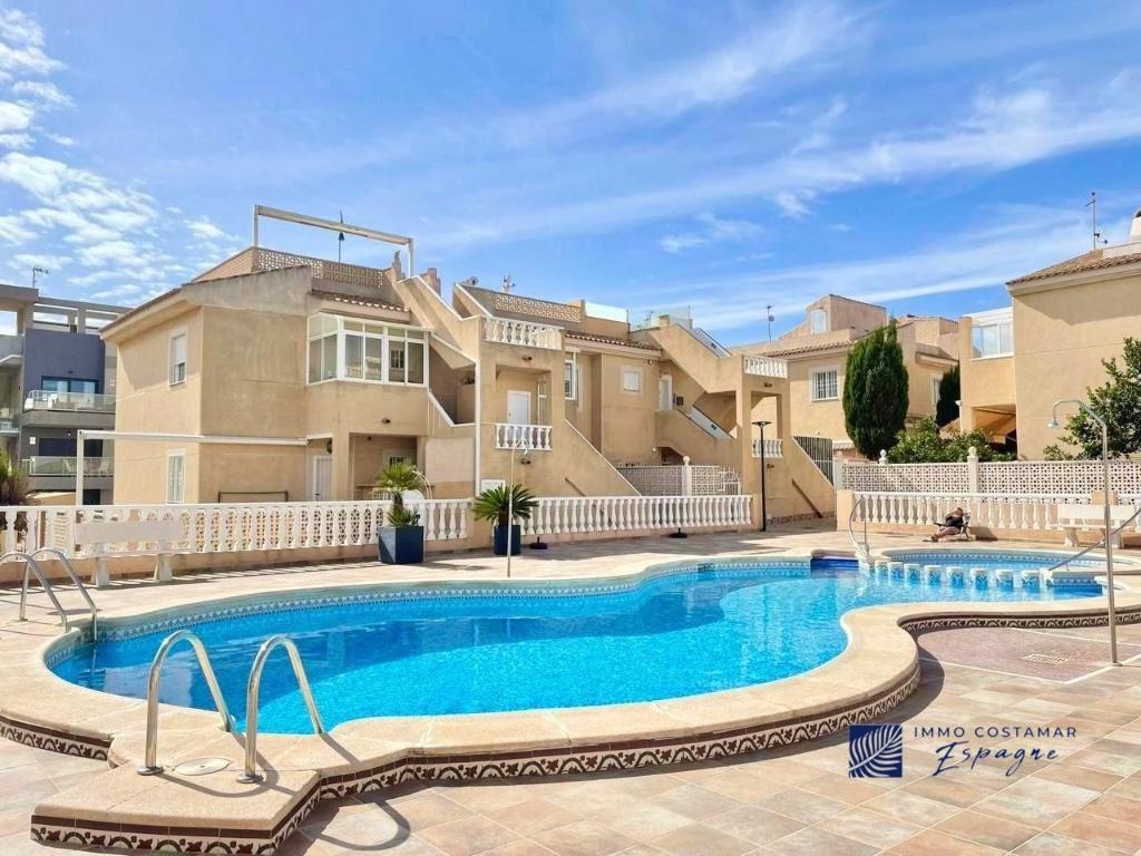 bungalow proche du bord de mer a vendre en espagne, Village, Torrevieja, 60 m², 2 pièces