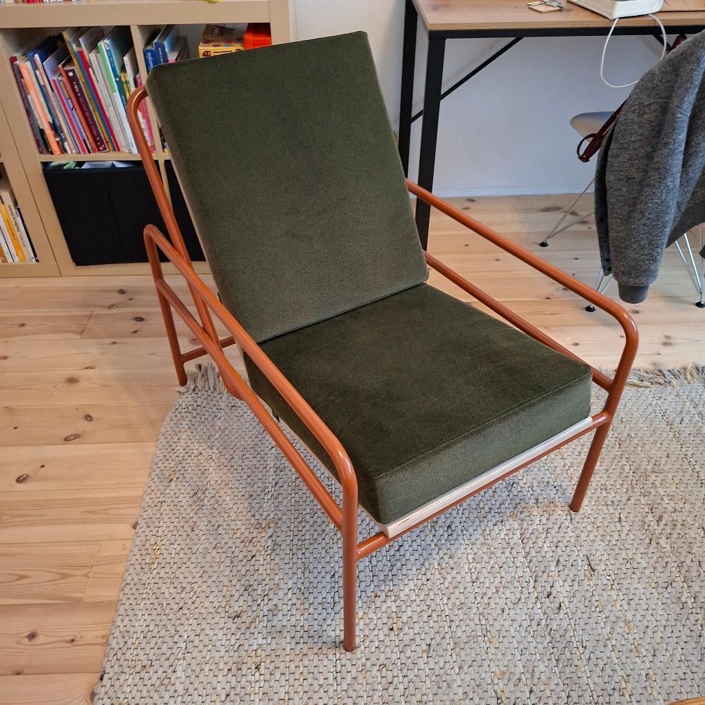 Buisvormige designfauteuil van J&J workshops, Ophalen