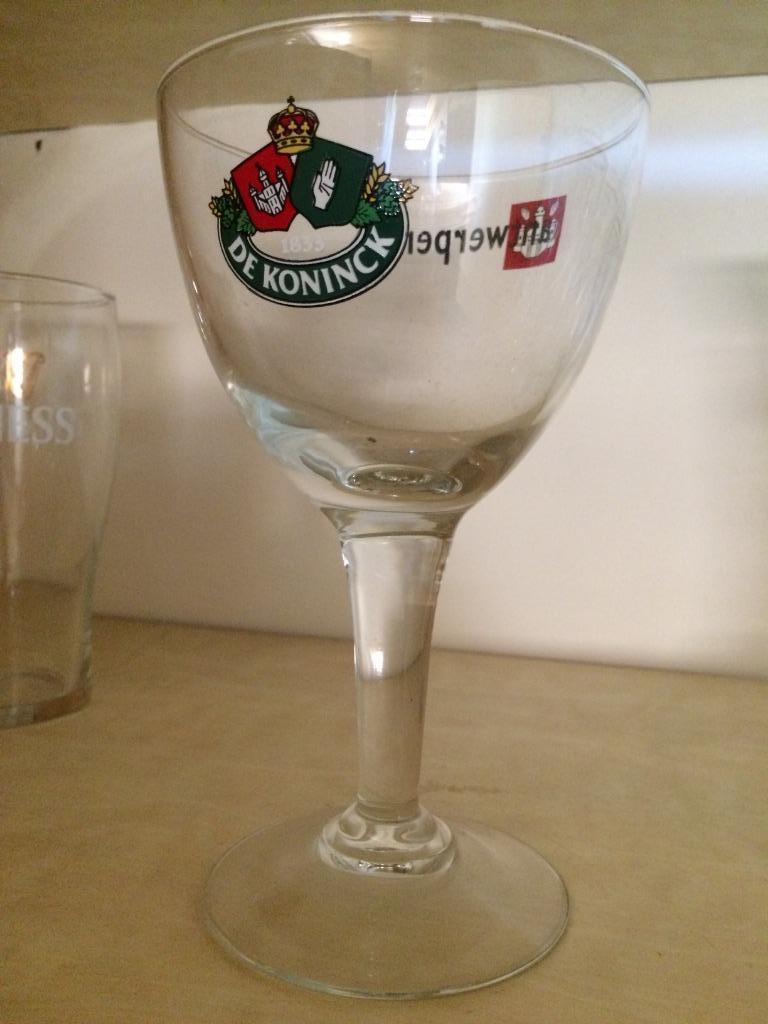 2 bierglazen  De Koninck  Antwerpen 93     0.25 l, Ophalen, Zo goed als nieuw