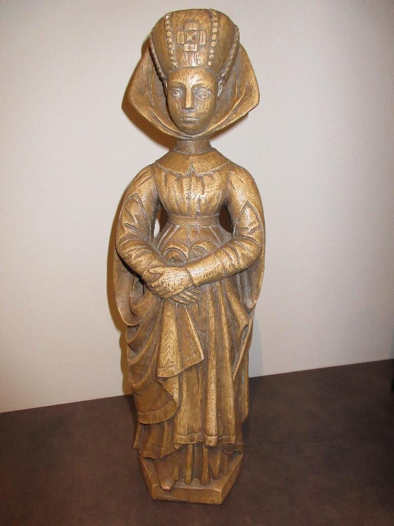 Belle statue d'une dame bourguignonne en plâtre, Collections, Enlèvement