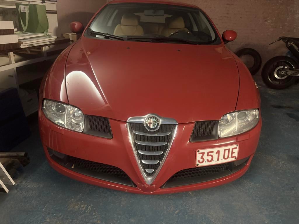 Alfa Gt 1900 rouge, Achat, Beige, 2 portes, Diesel