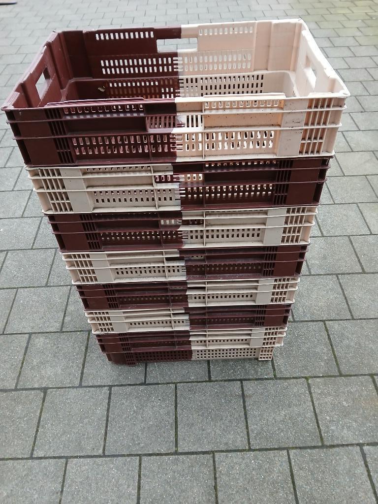 Kunststof stapel- en nestbakken, Ophalen, Gebruikt, 50 tot 75 cm, Minder dan 35 cm