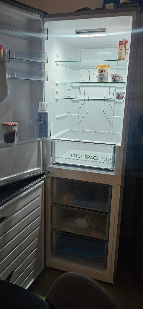 Frigo combiné Hoover- No Frost, Electroménager, Réfrigérateurs & Frigos, Avec compartiment congélateur, 160 cm ou plus, Enlèvement