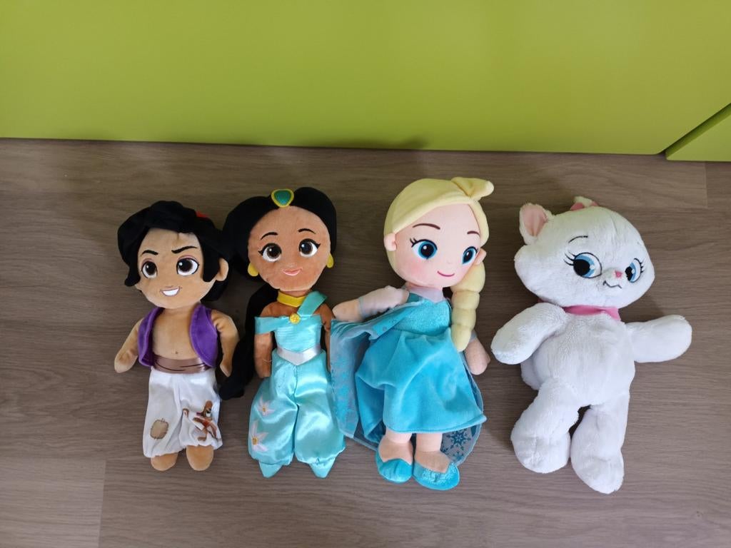 Disney knuffels: Alladin - yasmine, Ophalen of Verzenden, Zo goed als nieuw