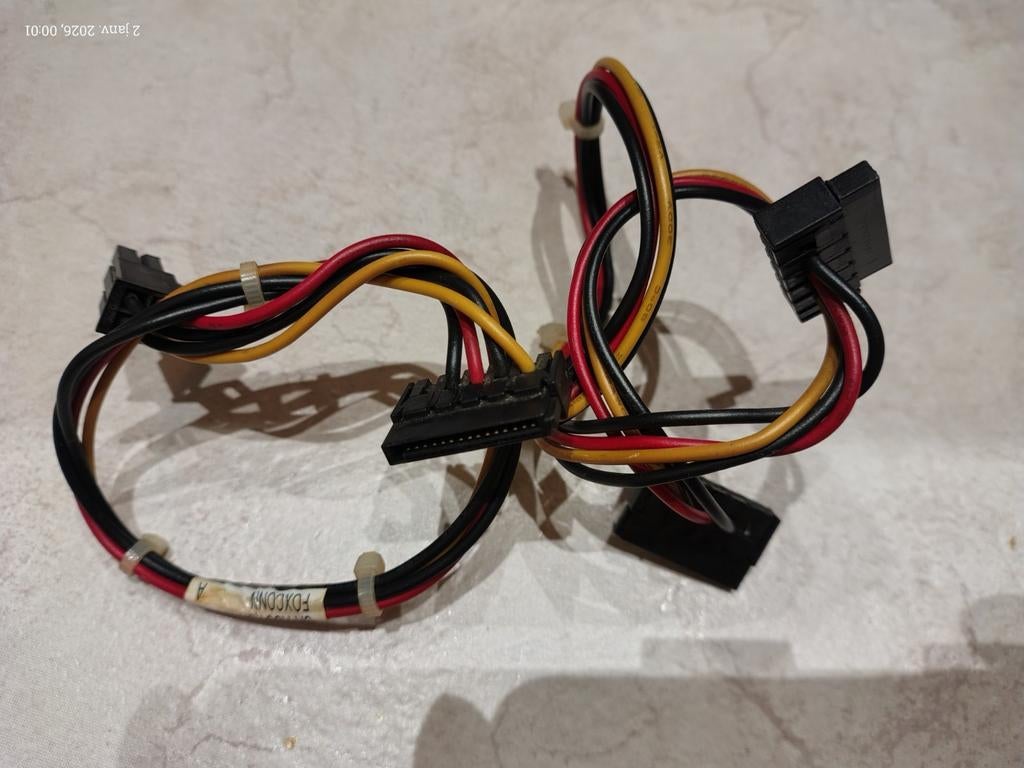 Câble d'alimentation 3x SATA  Foxconn  hp  pwr   - occasion., Enlèvement ou Envoi