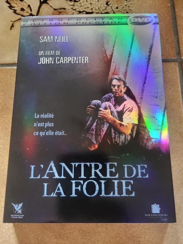 L'antre de la folie (John Carpenter), Enlèvement ou Envoi, Comme neuf