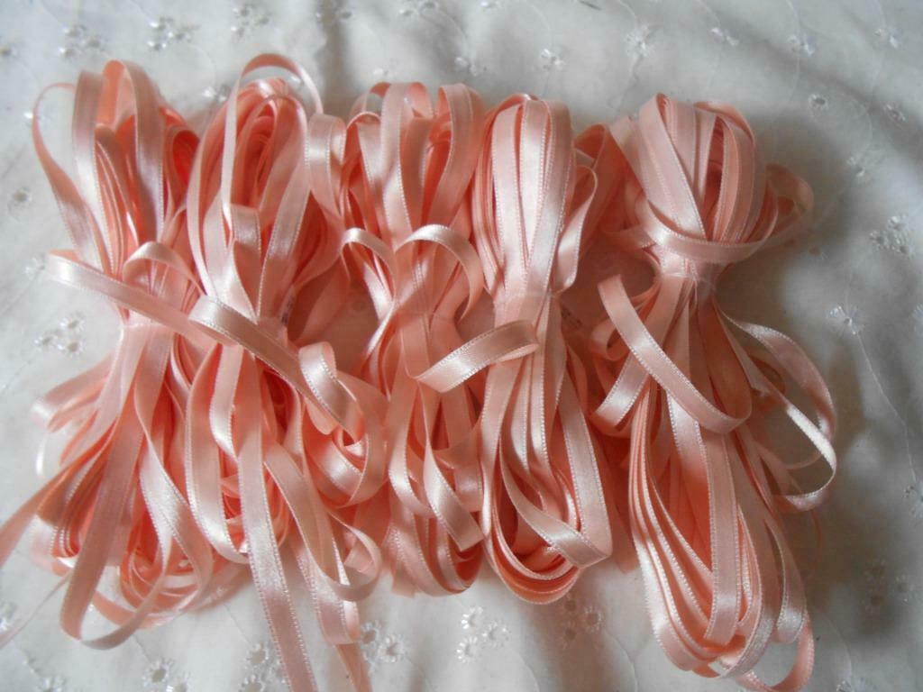 lint dubbelzijdig satijn zalm roze 50 meter, Enlèvement ou Envoi, Neuf, Ruban, Bande ou Élastique